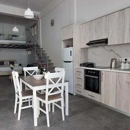 Eleantre Apartment